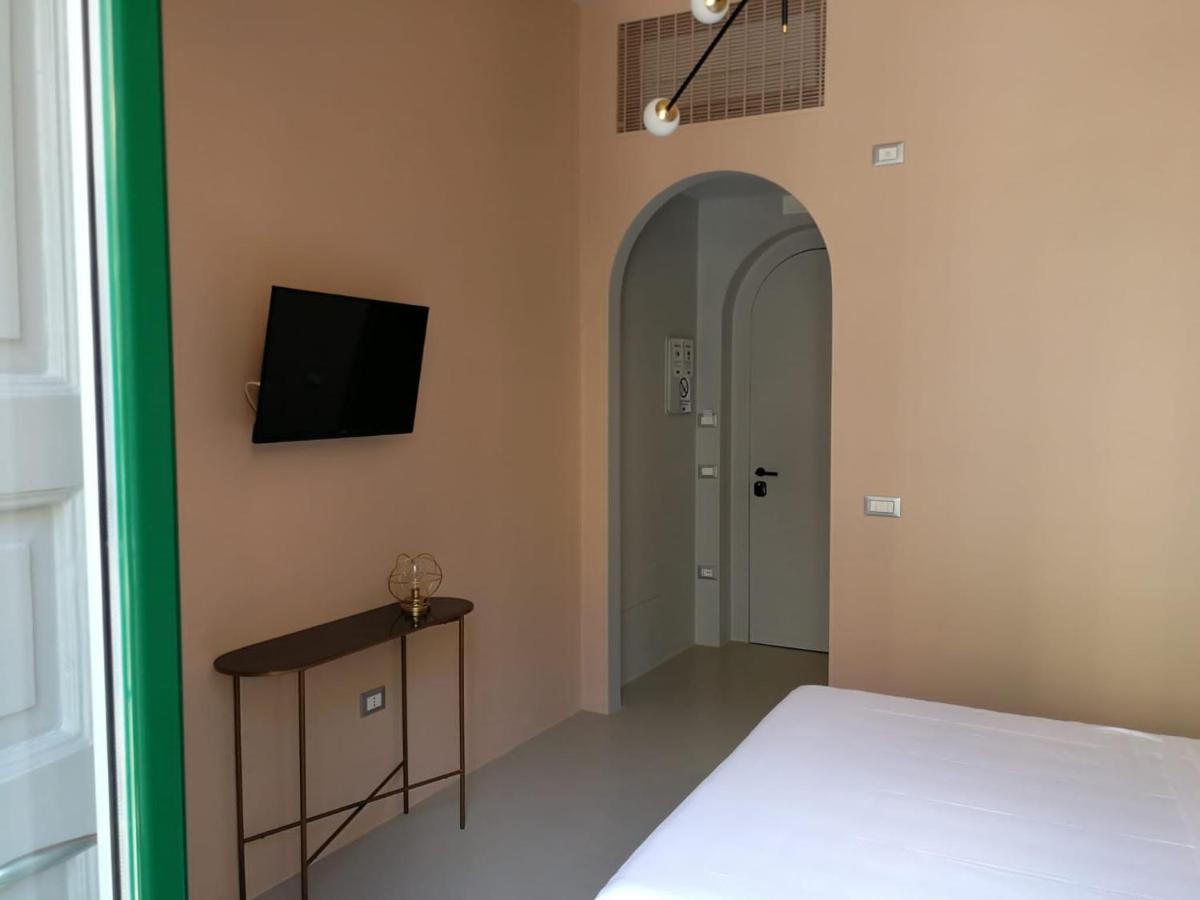 Luciani 33 Luxury Rooms Salerno Exteriér fotografie
